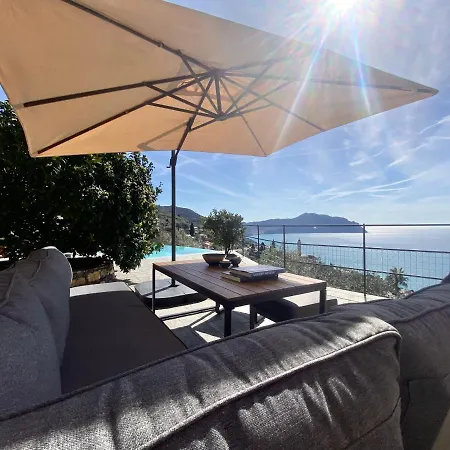 Casaviva - Ampio Trilocale Vista Mare Con Piscina - Pieve Alta